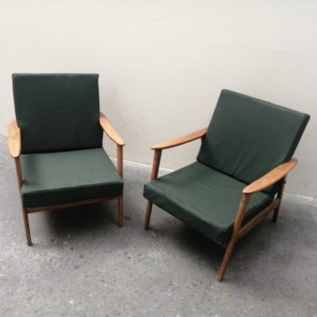 Paire de fauteuils scandinaves